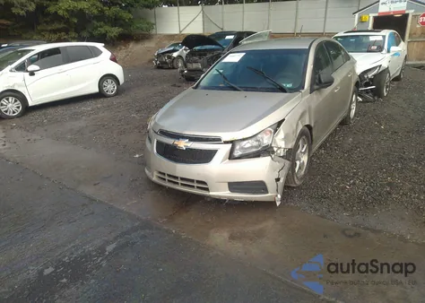 2013 Chevrolet Cruze 1Lt Auto from USA, damaged, VIN 1G1PC5SB8D7113380